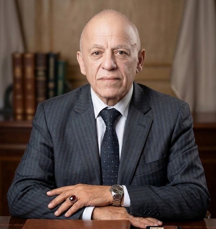 مدير مركز إدارة الأعمال